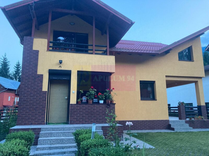 Vila de vanzare in Busteni - Zona semicentrala